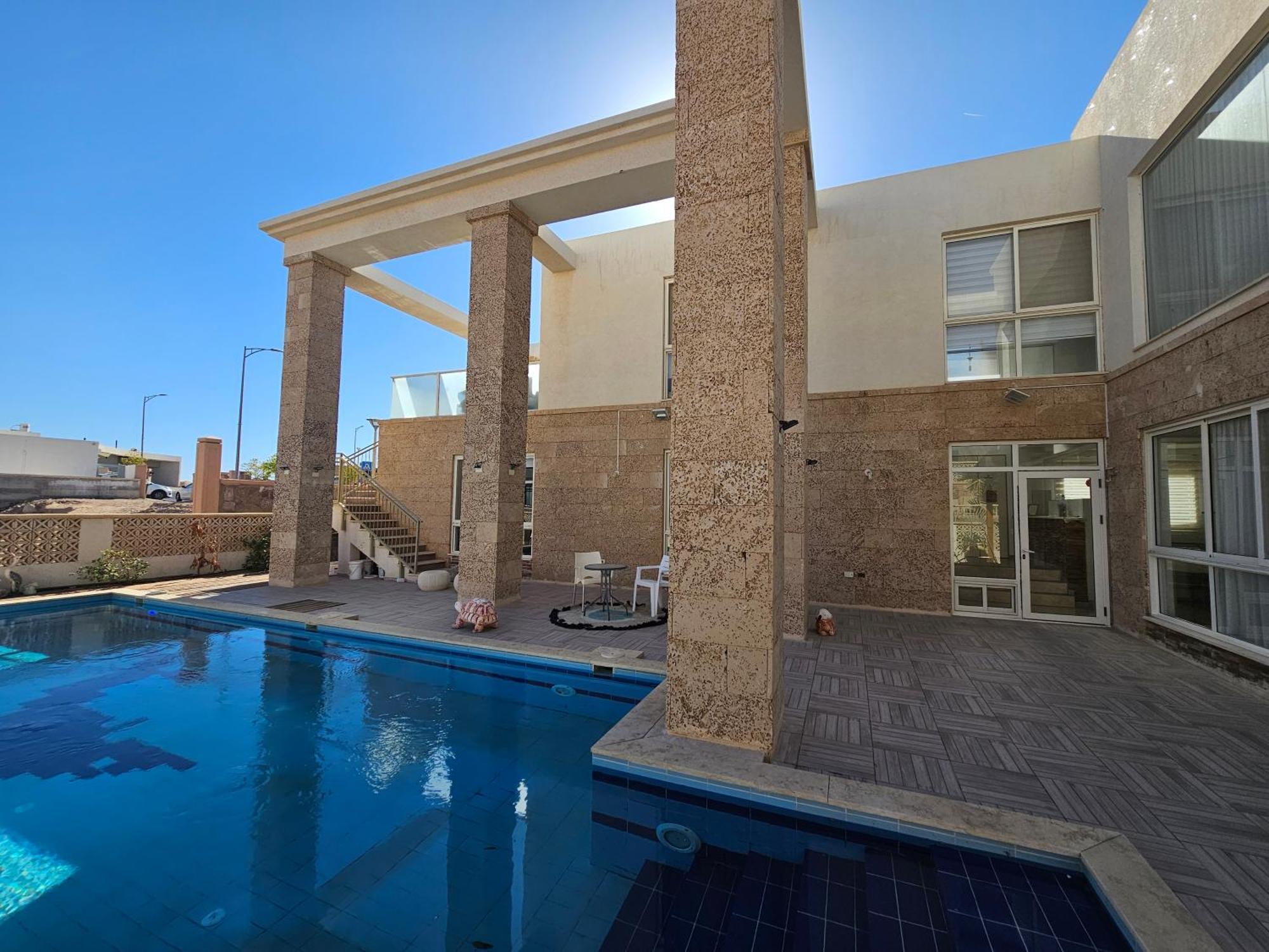 Oasis Reef Near The Sea -רק משפחות Villa *