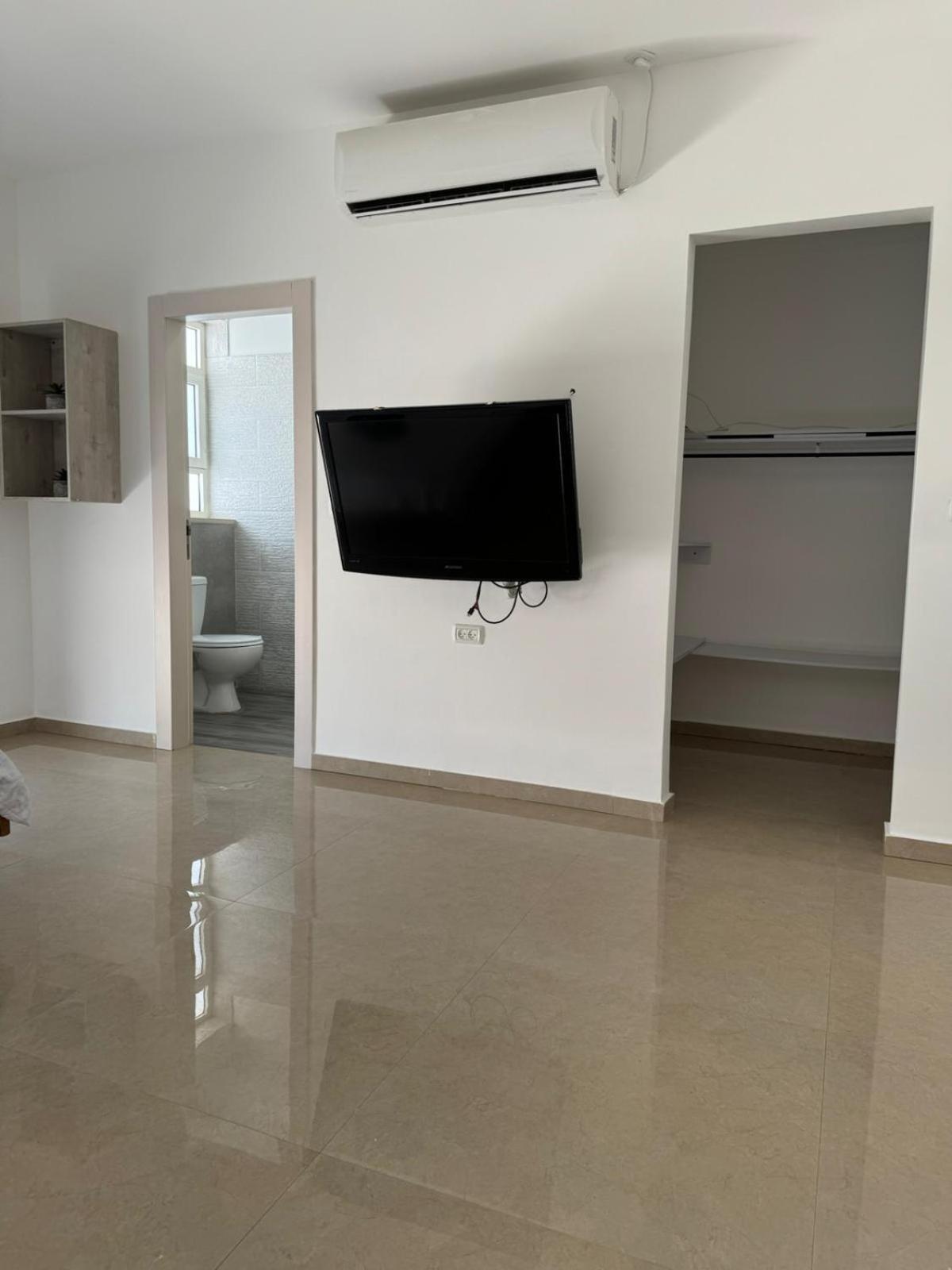 Oasis Reef Near The Sea -רק משפחות Villa